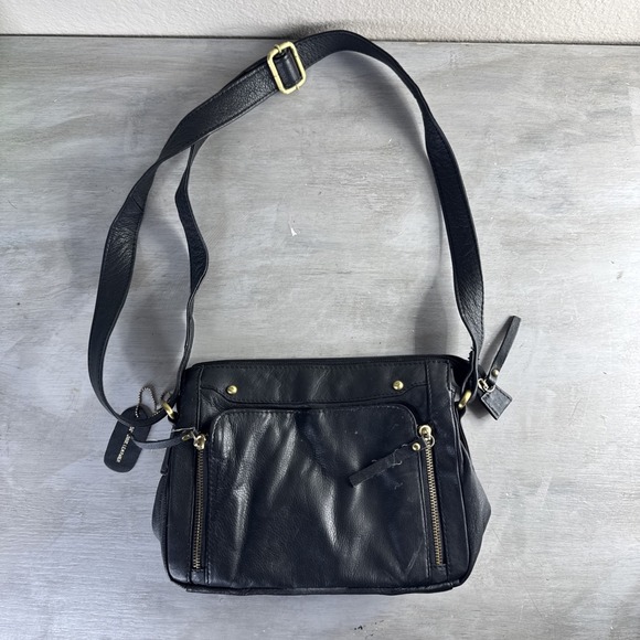Great American Leatherworks Handbags - GREAT AMERICAN LEATHERWORKS ~ BLACK CROSSBODY PURSE